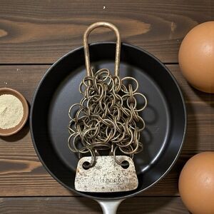 VINTAGE ANTIQUE ANDROCK CHAIN MAIL POT SCRUBBER ALL METAL HANDLE